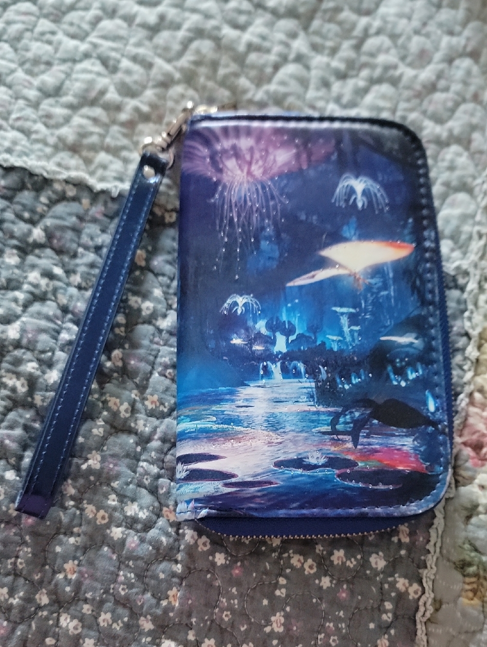 DISNEY Parks Avatar Pandora Light Up Wristlet clutch Wallet - Picture 2 of 7